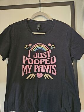 Graphic Tee "I Just Pooped My Pants" - Black with Pastel Print
